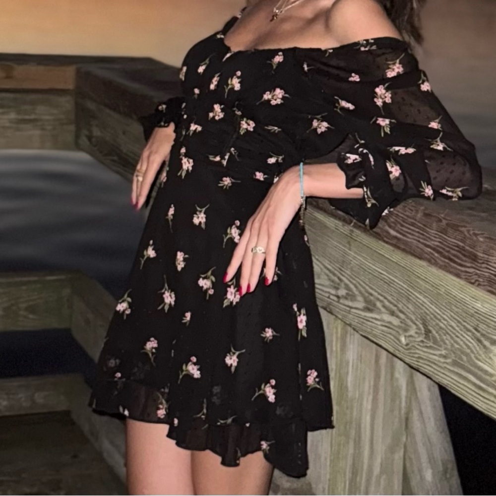 Floral Black Dress with Pink Accents. - Picture 5 of 5